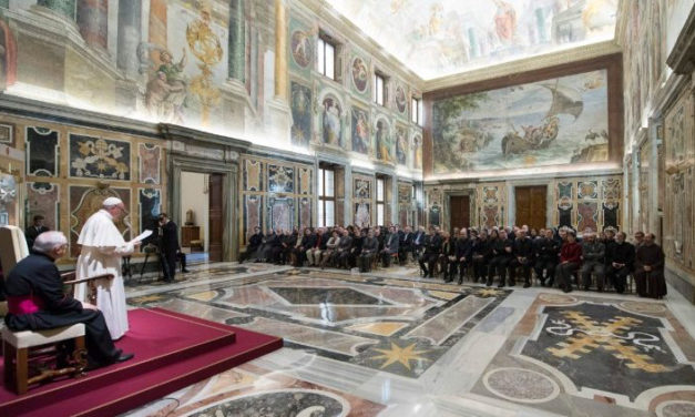 31 janvier 2018 ‑Le Pape reçoit la Fondation italienne anti-usure: “non à une économie qui tue et humilie” — Pope Francis: ‘Usury humiliates and kills’