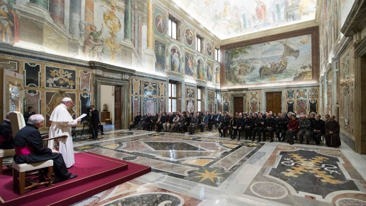 31 janvier 2018 ‑Le Pape reçoit la Fondation italienne anti-usure: “non à une économie qui tue et humilie” — Pope Francis: ‘Usury humiliates and kills’