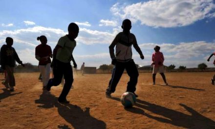 LE MONDE AFRIQUE — En Afrique, quand le rêve de football aboutit à « la traite d’êtres humains »