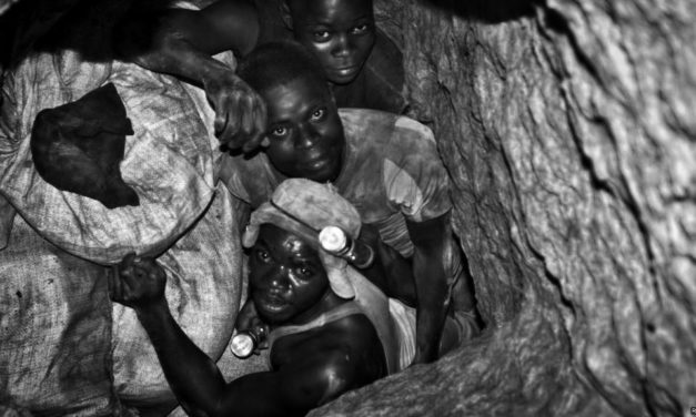 Guillaume Pitron livre sa guerre aux métaux rares (Supply Chains): Explosion des besoin en Cobalt pour les batteries lithium-ion utilisées dans les véhicules électriques et esclavage en République Démocratique du Congo qui produit 50% du Cobalt