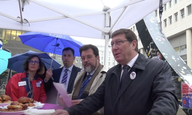 VIDEO — CAMPAGNE SUISSE ITINERANTE CONTRE LA TRAITE : BUS D’INFORMATION IOM À UNI-MAIL GENÈVE LE 18 OCTOBRE 2019